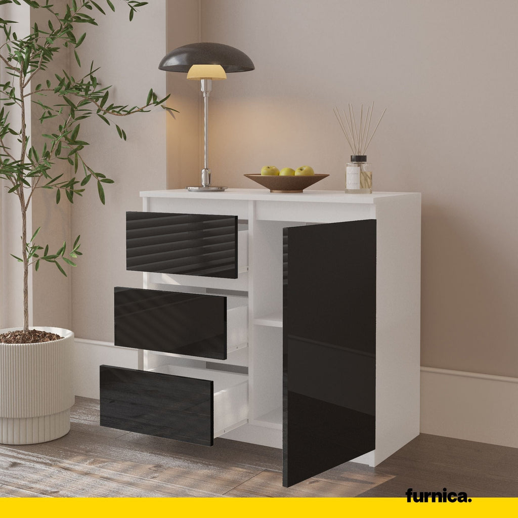 MIKEL - Komoda se 3 šuplíky a 1 dveřmi - Skříň na oblečení do ložnice - Bílý mat / Černý lesk - Výška 75 cm, šířka 80 cm, hloubka 35 cm.