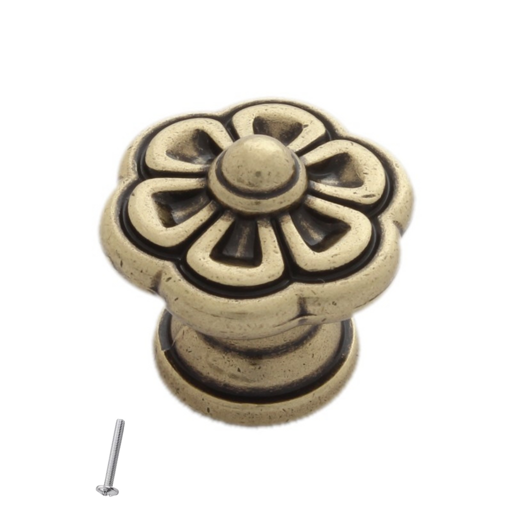 Starý kovový knoflík na skříň - tvar květiny - 30 mm x 28 mm - starožitná mosaz