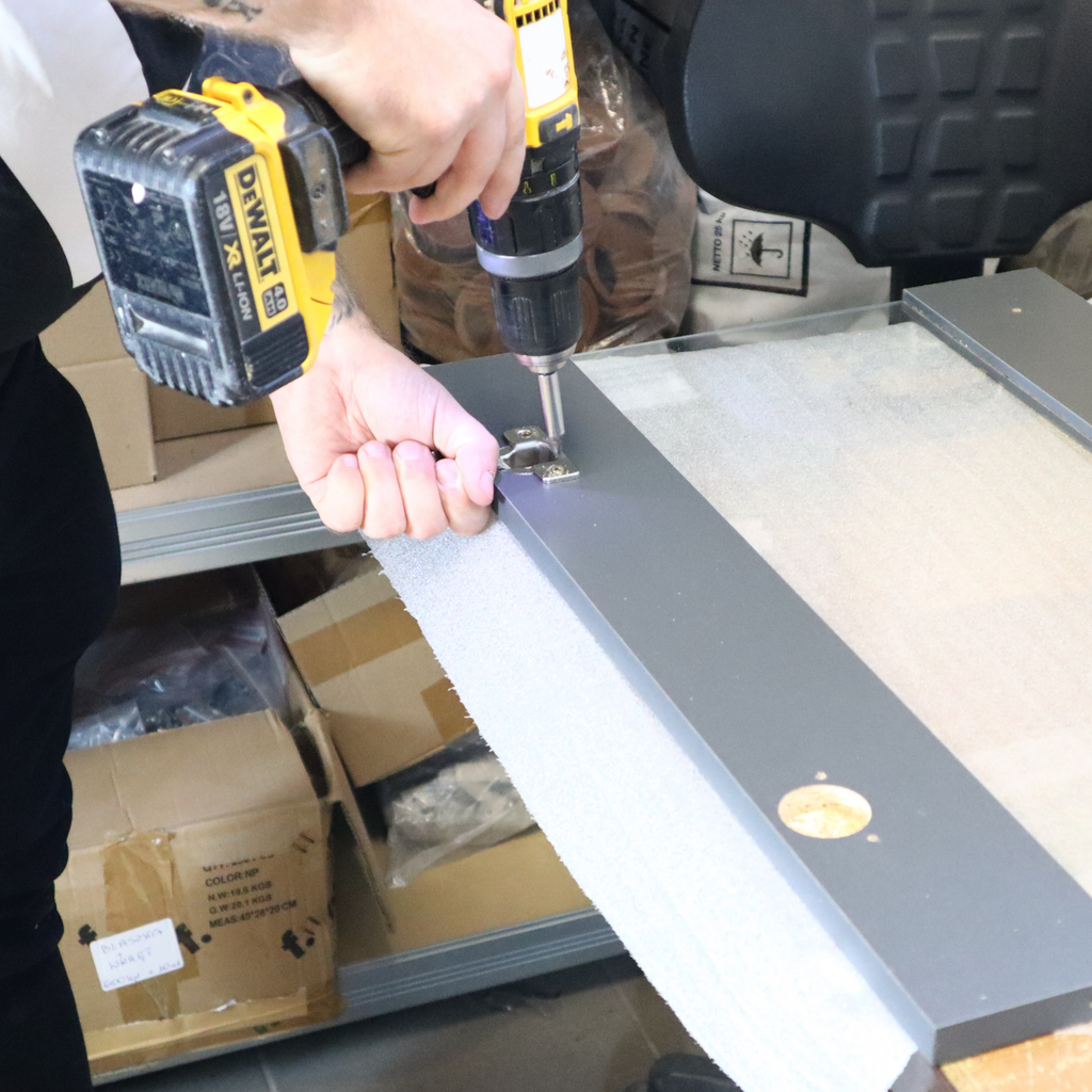 GONZO - Kuchyňská sestava - antracit / bílá matná s pracovní deskou - 6 jednotek - 200 cm