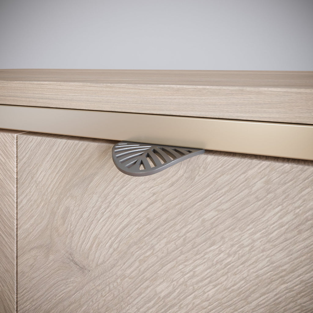 LEAF Edge Pull Nábytková rukojeť 32 mm (celková délka 60 mm) - Perlově matný stříbrný