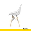 DARIO - Perforovaná plastová jídelní / kancelářská židle s dřevěnými nohami - bílá