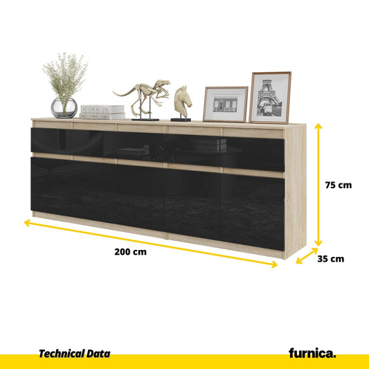 NOAH - Komoda se 5 šuplíky a 5 dveřmi - Skříň na uložení oblečení do ložnice - Sonoma dub / černý lesk - V: 75 cm, Š: 200 cm, H: 35 cm