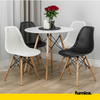 LUCA - Perforovaná plastová jídelní / kancelářská židle s dřevěnými nohami - černá